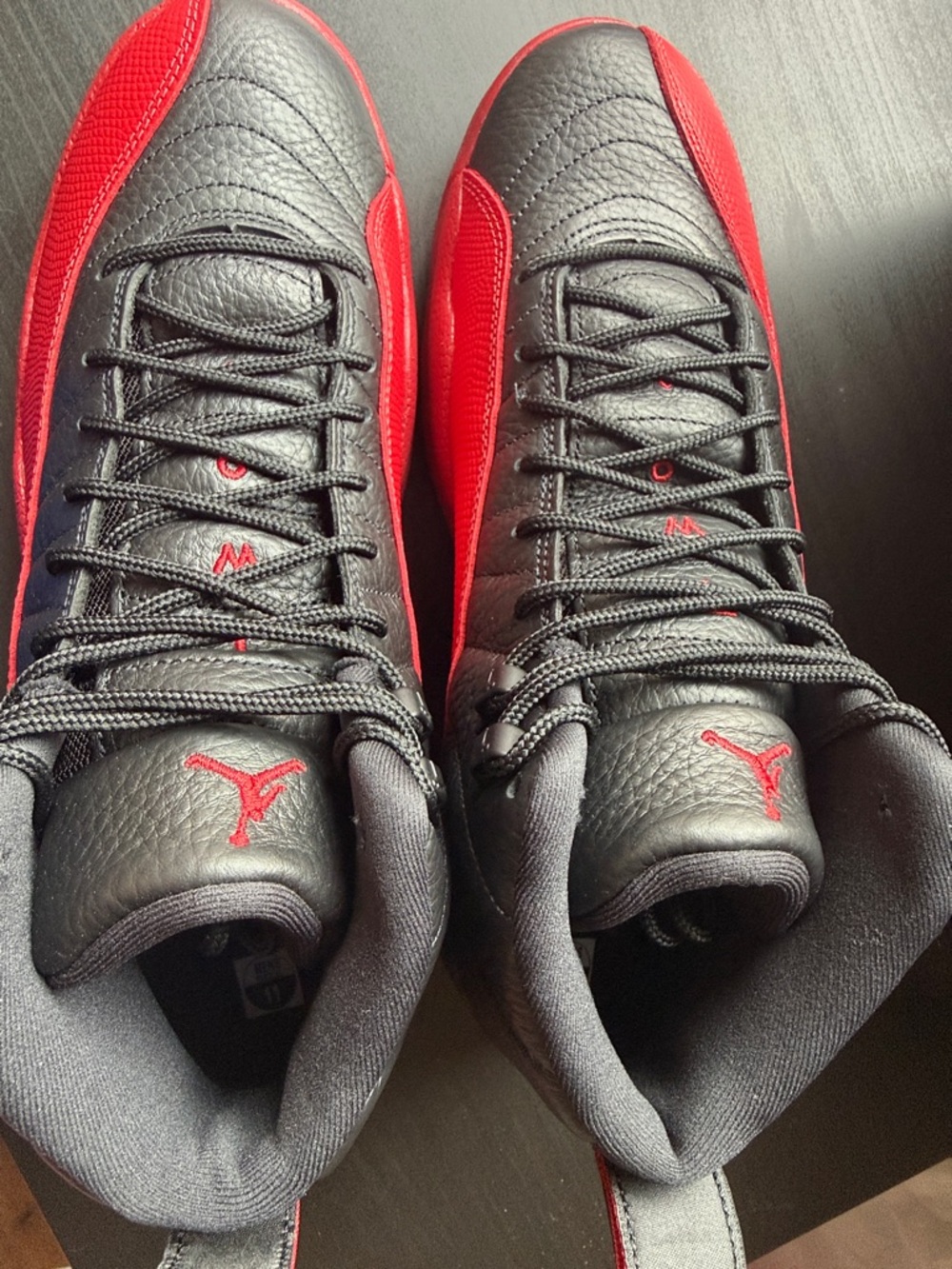 Jordan Men's Black and Red Low-Top Basketball Sneakers